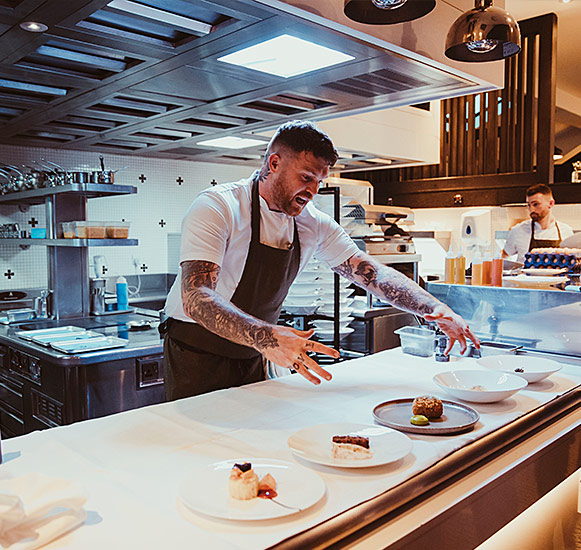An Image of chef Tom Brown at Signature Food Festival